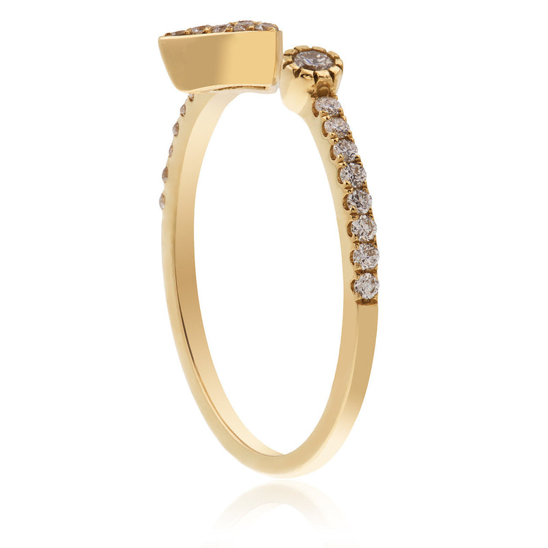 18K Yellow Gold .21ct Diamond Arrow Ring