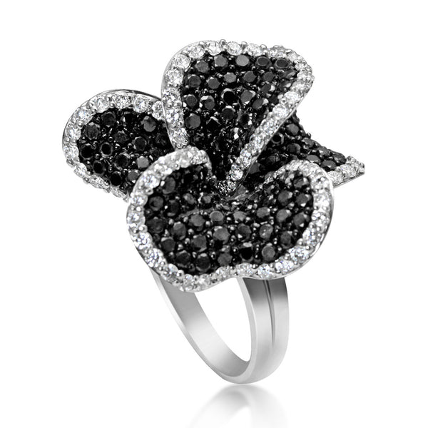 18k White Gold 5.30ct Black Diamond Flower Ring
